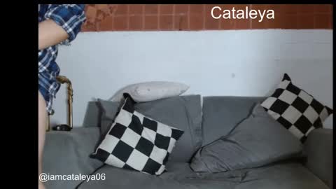 Snapshot of skulycataleya chatting on February 22, 2025, 6:06 am skulycataleya online show from February 22, 2025, 6:06 am