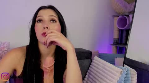 Snapshot of sky_dkt chatting on October 27, 2025, 1:31 am Sky online show from October 27, 2025, 1:31 am