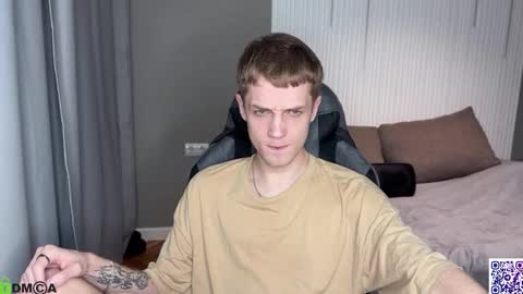 sky_hunter online show from October 19, 2025, 5:46 pm