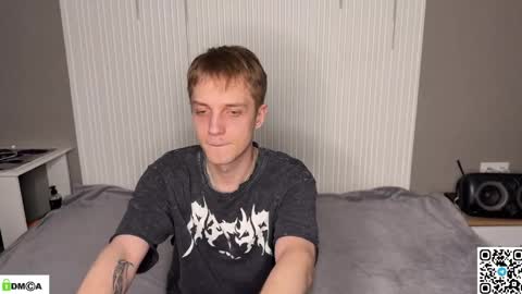 Snapshot of sky_hunter chatting on May 7, 2026, 6:24 pm sky_hunter online show from May 7, 2026, 6:24 pm