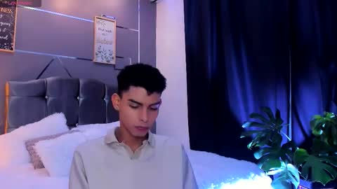 Snapshot of sky_jules chatting on November 4, 2025, 3:16 am Daniel online show from November 4, 2025, 3:16 am