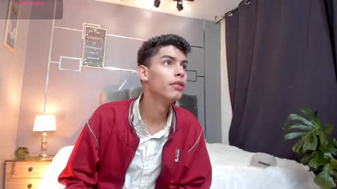 Snapshot of sky_jules chatting on November 11, 2025, 3:17 am Daniel online show from November 11, 2025, 3:17 am