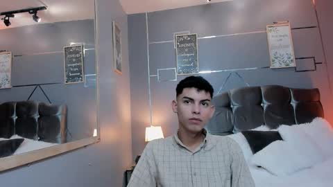 Snapshot of sky_jules chatting on November 12, 2025, 3:07 am Daniel online show from November 12, 2025, 3:07 am