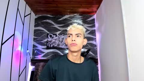 Snapshot of sky_jules chatting on January 13, 2026, 3:12 am Daniel online show from January 13, 2026, 3:12 am