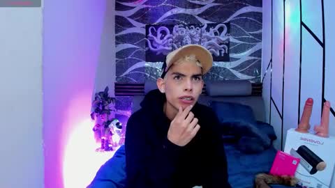 Snapshot of sky_jules chatting on February 8, 2026, 2:59 am Daniel online show from February 8, 2026, 2:59 am