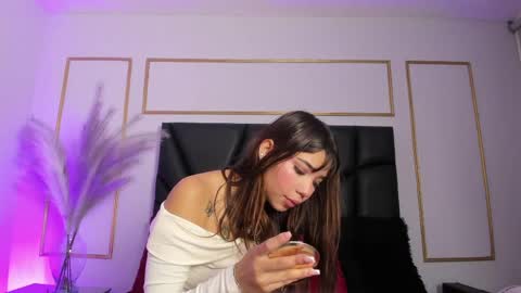 Snapshot of sky_n_zayn chatting on April 19, 2026, 12:15 pm sky_n_zayn online show from April 19, 2026, 12:15 pm