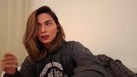 Vi online show from December 5, 2025, 1:09 pm