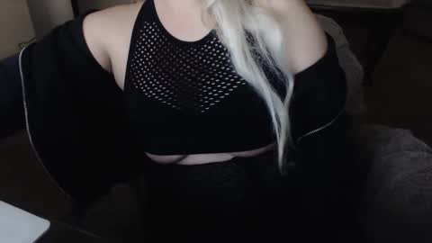 SKYLE   online show from January 5, 2025, 12:09 am