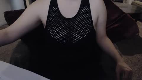 SKYLE   online show from September 19, 2025, 8:53 pm