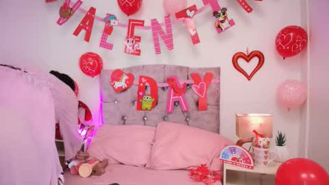 Snapshot of skye_moore chatting on February 14, 2026, 7:21 pm skye moore online show from February 14, 2026, 7:21 pm