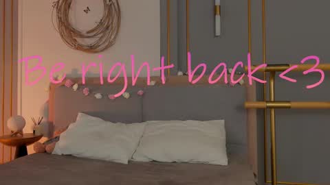 Snapshot of skyeyes__ chatting on December 12, 2024, 11:29 am Ann online show from December 12, 2024, 11:29 am