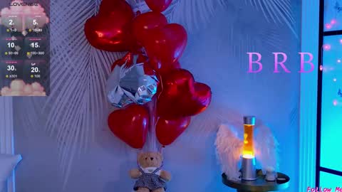 Snapshot of skyeyes__ chatting on February 19, 2025, 8:22 am Ann online show from February 19, 2025, 8:22 am