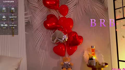 Snapshot of skyeyes__ chatting on February 23, 2025, 8:28 am Ann online show from February 23, 2025, 8:28 am