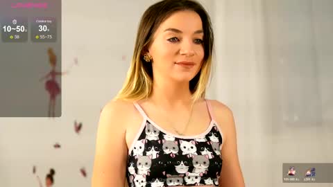 Snapshot of skyeyesluna chatting on April 9, 2026, 3:28 am skyeyesluna online show from April 9, 2026, 3:28 am