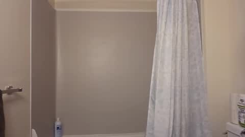 Snapshot of skyisacutie chatting on December 14, 2025, 8:20 am Skyisacutie online show from December 14, 2025, 8:20 am