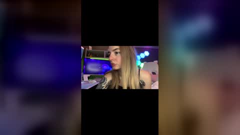 Snapshot of skyiswoke chatting on December 16, 2025, 12:37 am Sky online show from December 16, 2025, 12:37 am