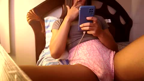 Snapshot of skylarg555 chatting on November 16, 2025, 5:57 am skyla online show from November 16, 2025, 5:57 am