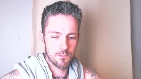 Snapshot of skylarrgrey chatting on April 3, 2026, 8:12 am SkylarGrey online show from April 3, 2026, 8:12 am