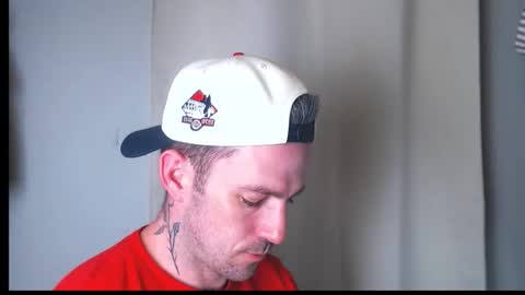 Snapshot of skylarrgrey chatting on April 6, 2026, 6:47 am SkylarGrey online show from April 6, 2026, 6:47 am