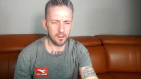 Snapshot of skylarrgrey chatting on April 14, 2026, 9:37 am SkylarGrey online show from April 14, 2026, 9:37 am