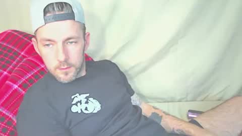 Snapshot of skylarrgrey chatting on April 25, 2026, 12:57 am SkylarGrey online show from April 25, 2026, 12:57 am