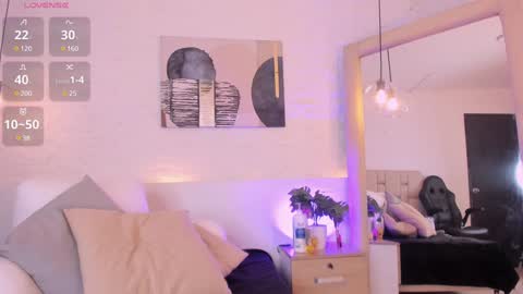    online show from January 30, 2025, 3:40 pm