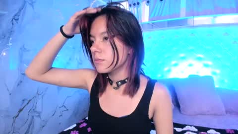 Snapshot of skyler_rouse chatting on July 14, 2026, 7:30 pm skyler_rouse online show from July 14, 2026, 7:30 pm