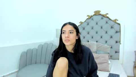 Skyler online show from December 14, 2025, 9:03 am