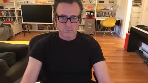 Snapshot of skyline3371 chatting on September 12, 2025, 9:37 pm Skyline3371 online show from September 12, 2025, 9:37 pm