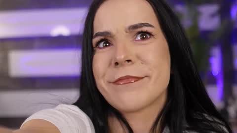 Snapshot of skymusee_ chatting on February 9, 2026, 1:26 pm Chris online show from February 9, 2026, 1:26 pm