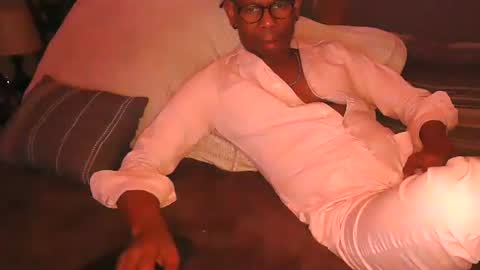 skyonetoo3 online show from October 25, 2025, 10:59 pm