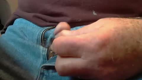 Snapshot of skypylot chatting on December 1, 2024, 5:35 pm ResqPylot2 online show from December 1, 2024, 5:35 pm