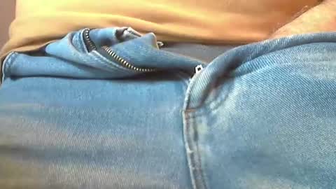 Snapshot of skypylot chatting on March 8, 2025, 6:37 pm ResqPylot2 online show from March 8, 2025, 6:37 pm