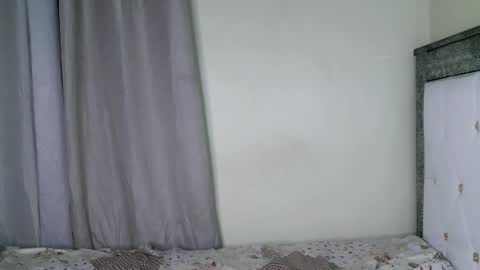 skyqueen0 online show from October 23, 2025, 7:01 pm