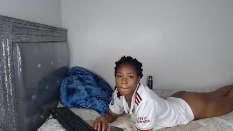 skyqueen0 online show from October 28, 2025, 5:48 pm