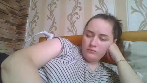 skyressie333 online show from December 15, 2025, 11:25 am