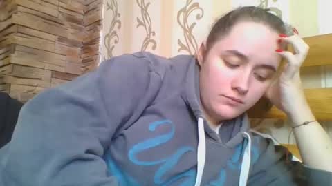 Snapshot of skyressie333 chatting on January 19, 2026, 9:02 am skyressie333 online show from January 19, 2026, 9:02 am