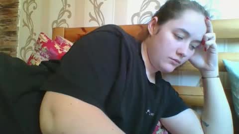 Snapshot of skyressie333 chatting on February 10, 2026, 8:29 am skyressie333 online show from February 10, 2026, 8:29 am