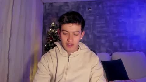 Snapshot of skyrid3r chatting on December 15, 2025, 12:48 am Skyrider online show from December 15, 2025, 12:48 am