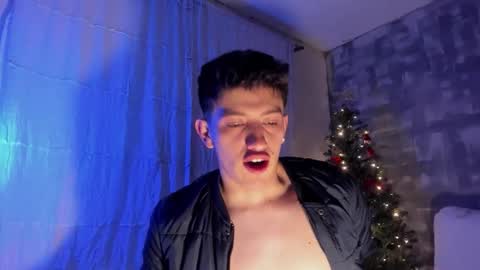 Snapshot of skyrid3r chatting on December 16, 2025, 12:26 am Skyrider online show from December 16, 2025, 12:26 am