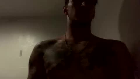 Snapshot of skyydaddy9 chatting on October 16, 2025, 7:09 am skyydaddy9 online show from October 16, 2025, 7:09 am