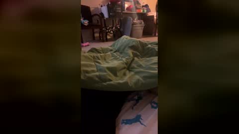 slap1611 online show from December 16, 2025, 3:22 am