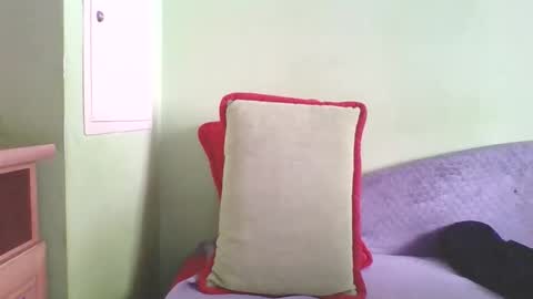 Snapshot of slaveboy32bi chatting on January 13, 2026, 10:31 am slave boy perwers bdsmFEMDOM online show from January 13, 2026, 10:31 am