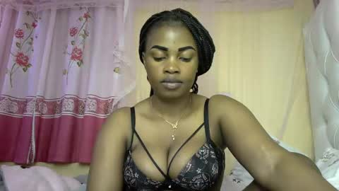 Snapshot of slayslay002 chatting on January 29, 2025, 2:40 am Rose online show from January 29, 2025, 2:40 am