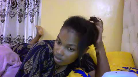 Snapshot of slayslay002 chatting on March 10, 2025, 1:56 am Rose online show from March 10, 2025, 1:56 am