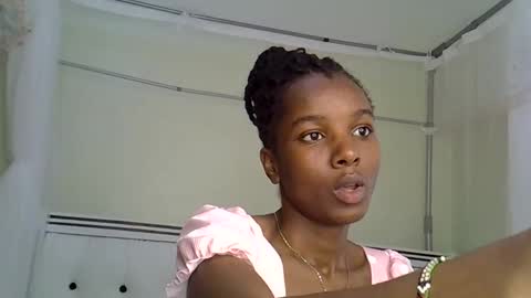 Snapshot of sleciahsha chatting on April 24, 2026, 10:28 am sly online show from April 24, 2026, 10:28 am