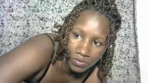 sleekmellanin online show from September 12, 2025, 1:55 pm