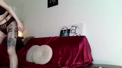 sleeperly online show from January 7, 2026, 6:32 pm