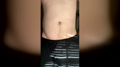 Snapshot of slender6ft2man chatting on April 5, 2026, 3:31 pm Aaron online show from April 5, 2026, 3:31 pm