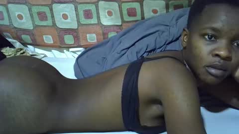 Snapshot of slender_queen chatting on March 6, 2026, 8:11 am slender_queen online show from March 6, 2026, 8:11 am